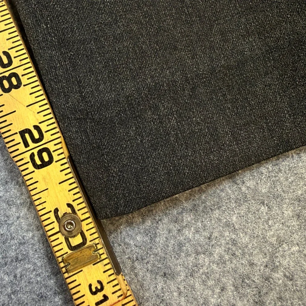 IZOD Mens Charcoal Grey Isaac 2 Piece Suit 42S 36W x 30L Wrinkle Resistant NEW